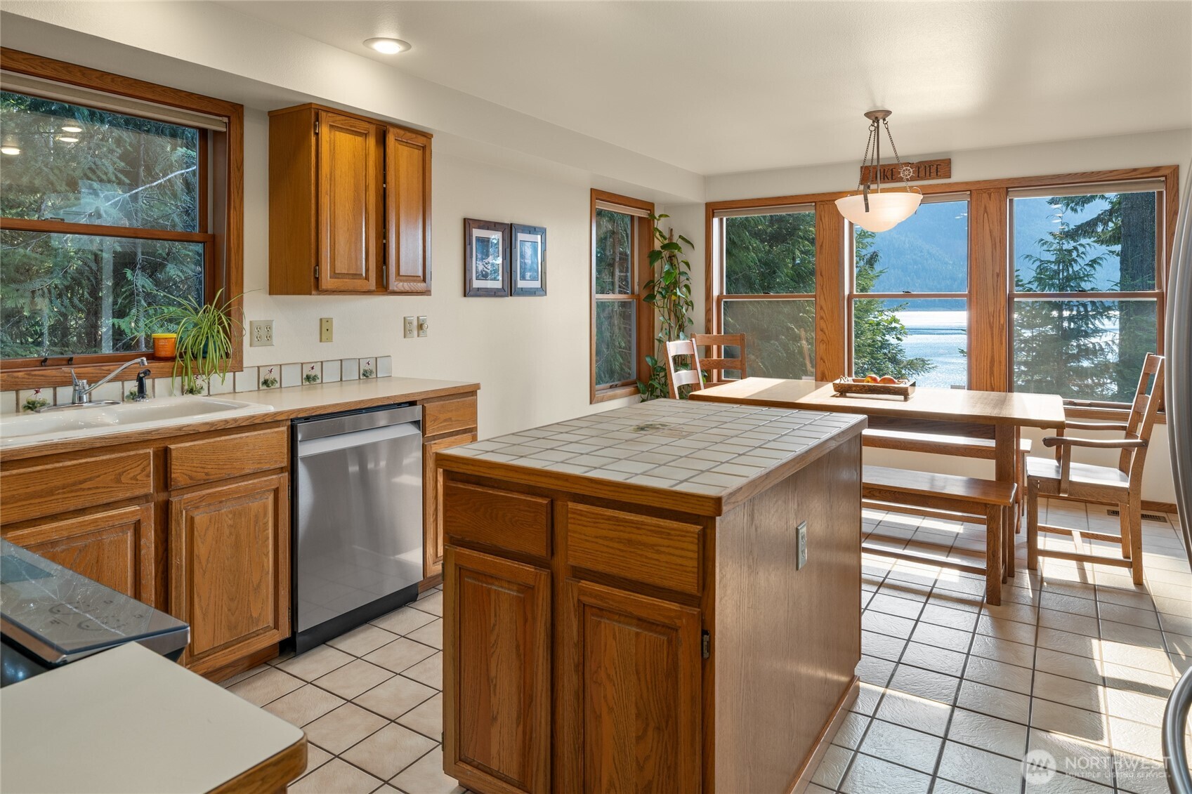 160 Wilderness Lane , Easton, WA 98925