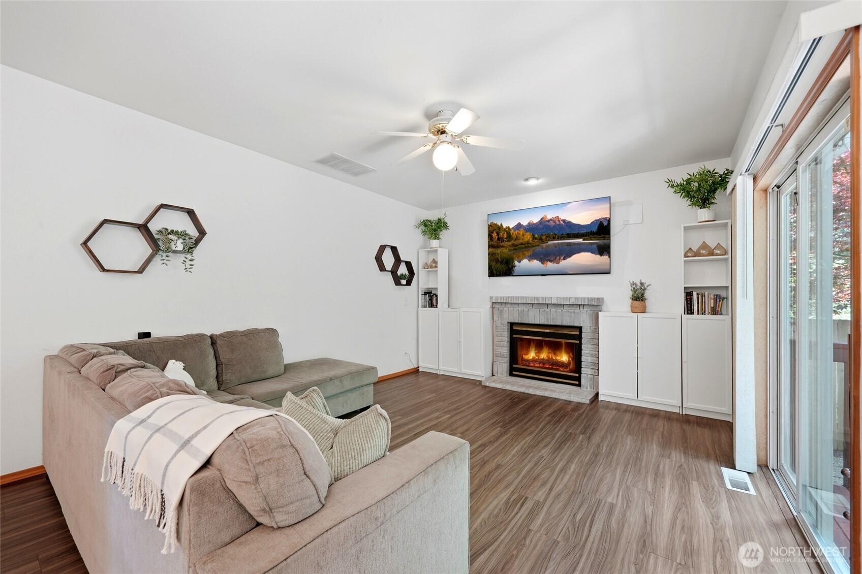 609 108th Place SE, Everett, WA 98208