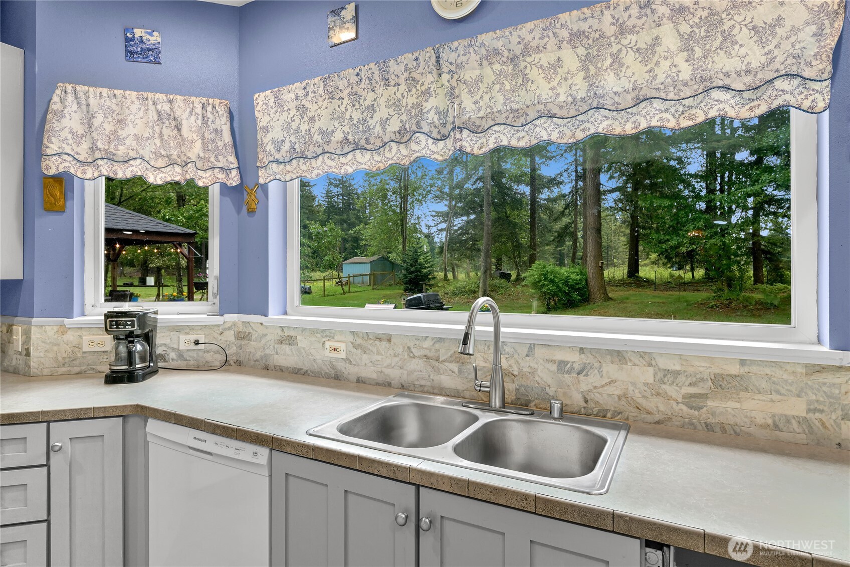 9954 Peace Road , Blaine, WA 98230