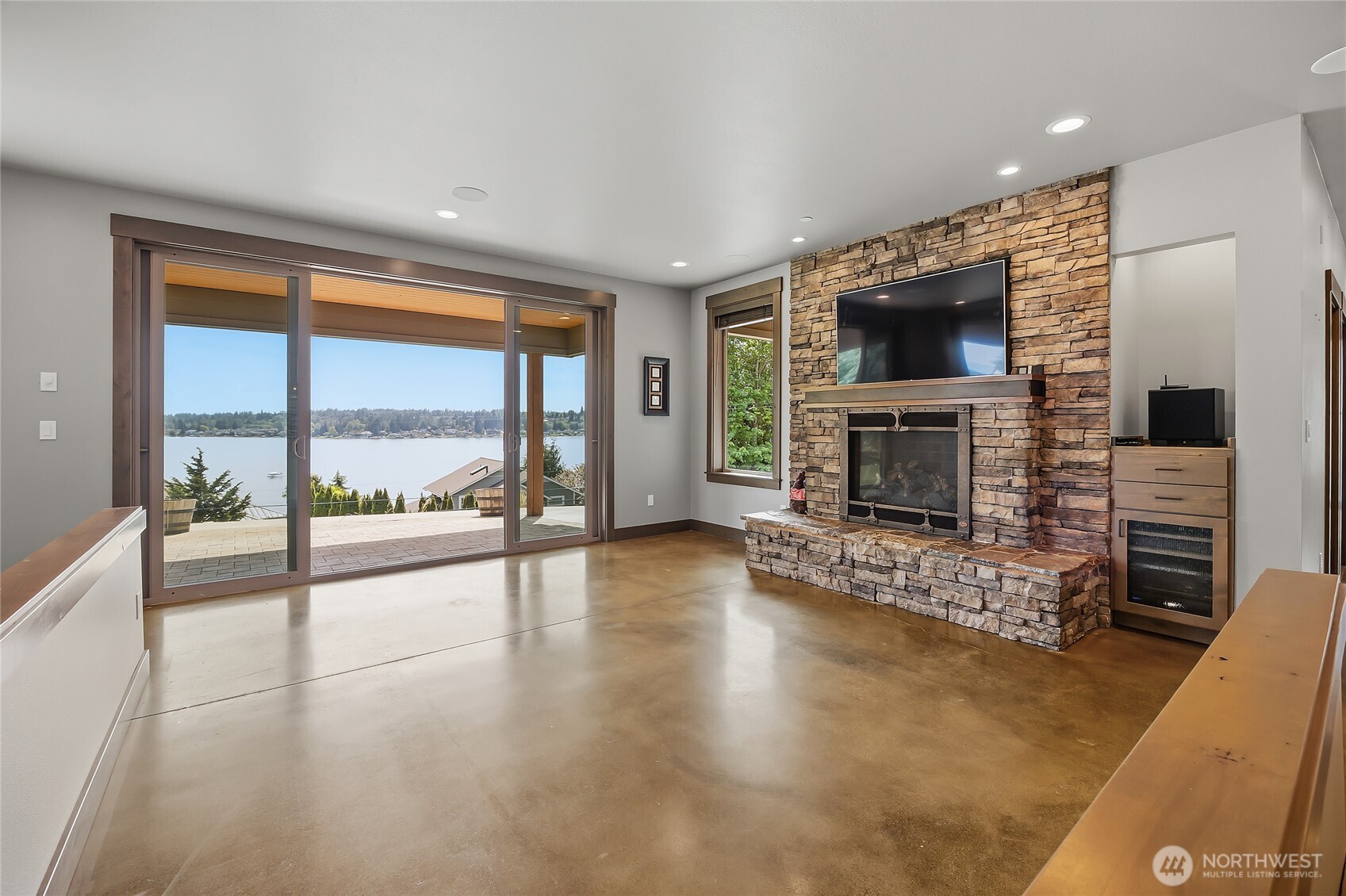11027 Vernon Road , Lake Stevens, WA 98258