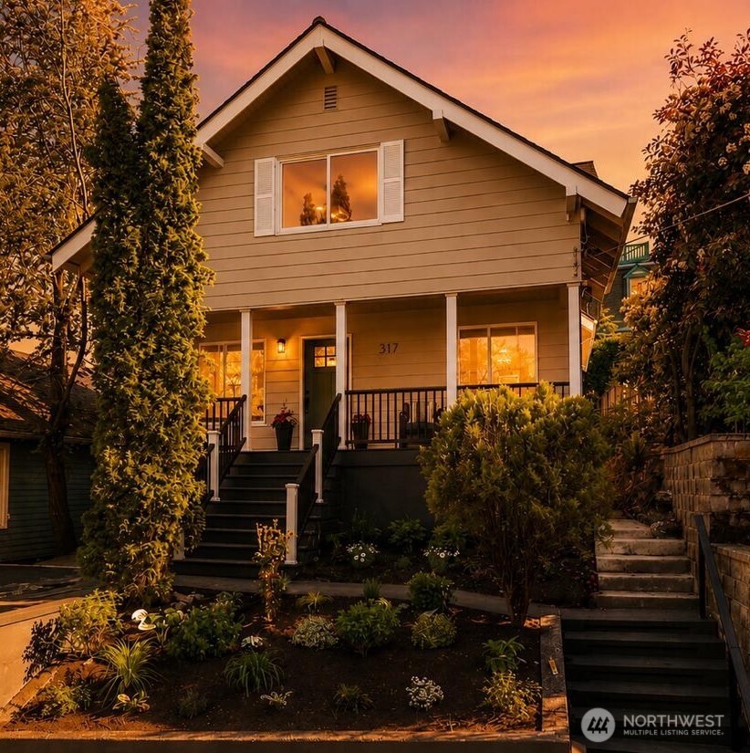 317 NE 58th Street , Seattle, WA 98105