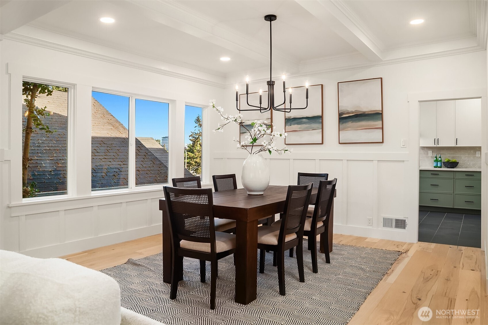 317 NE 58th Street , Seattle, WA 98105