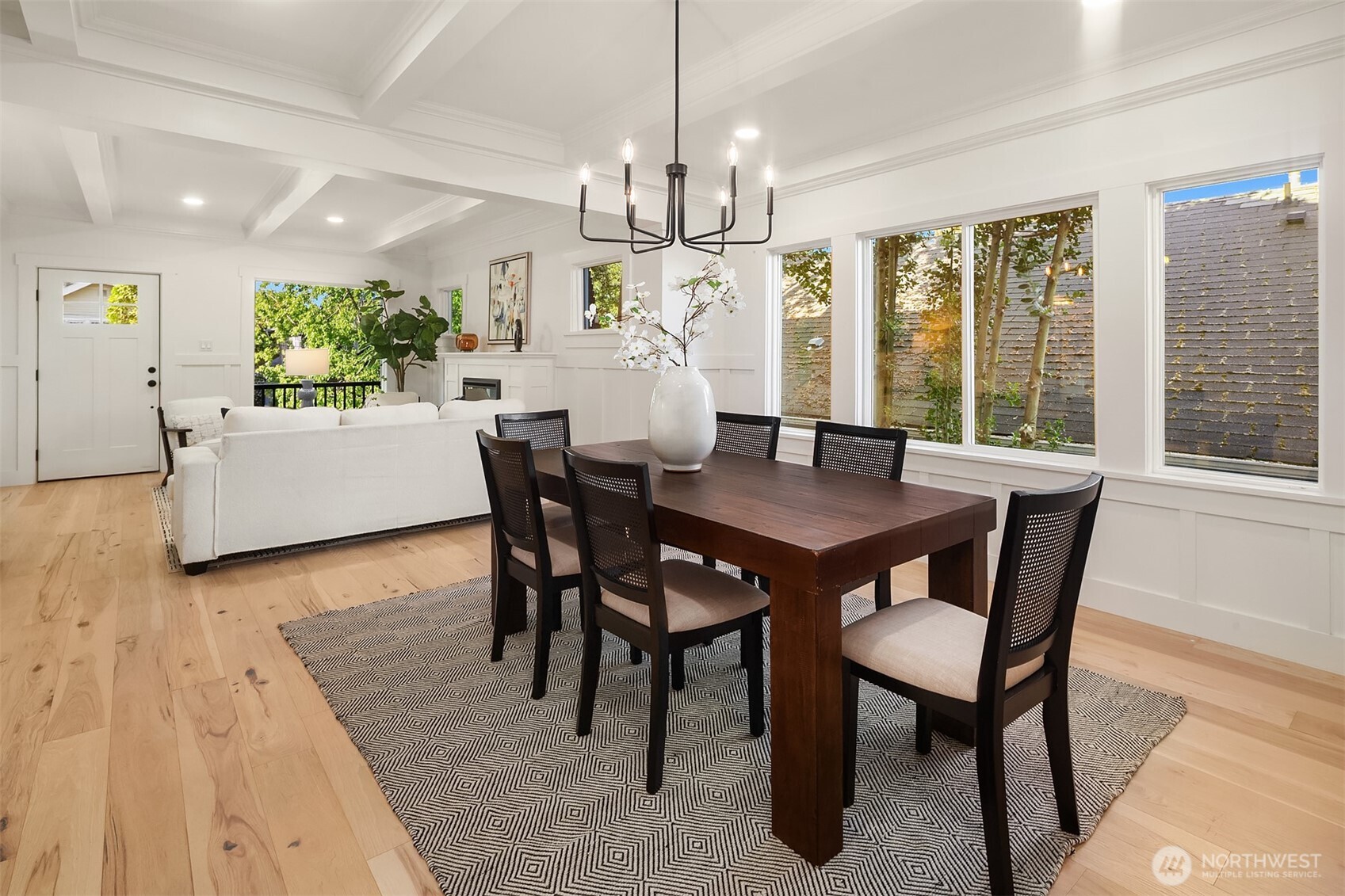 317 NE 58th Street , Seattle, WA 98105