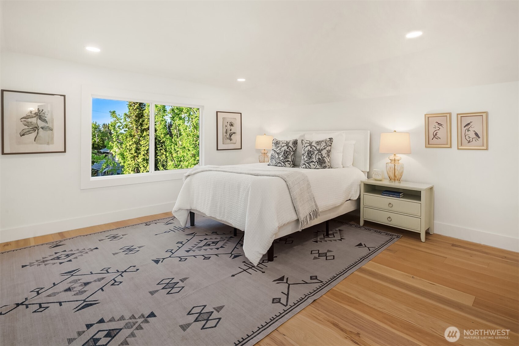 317 NE 58th Street , Seattle, WA 98105