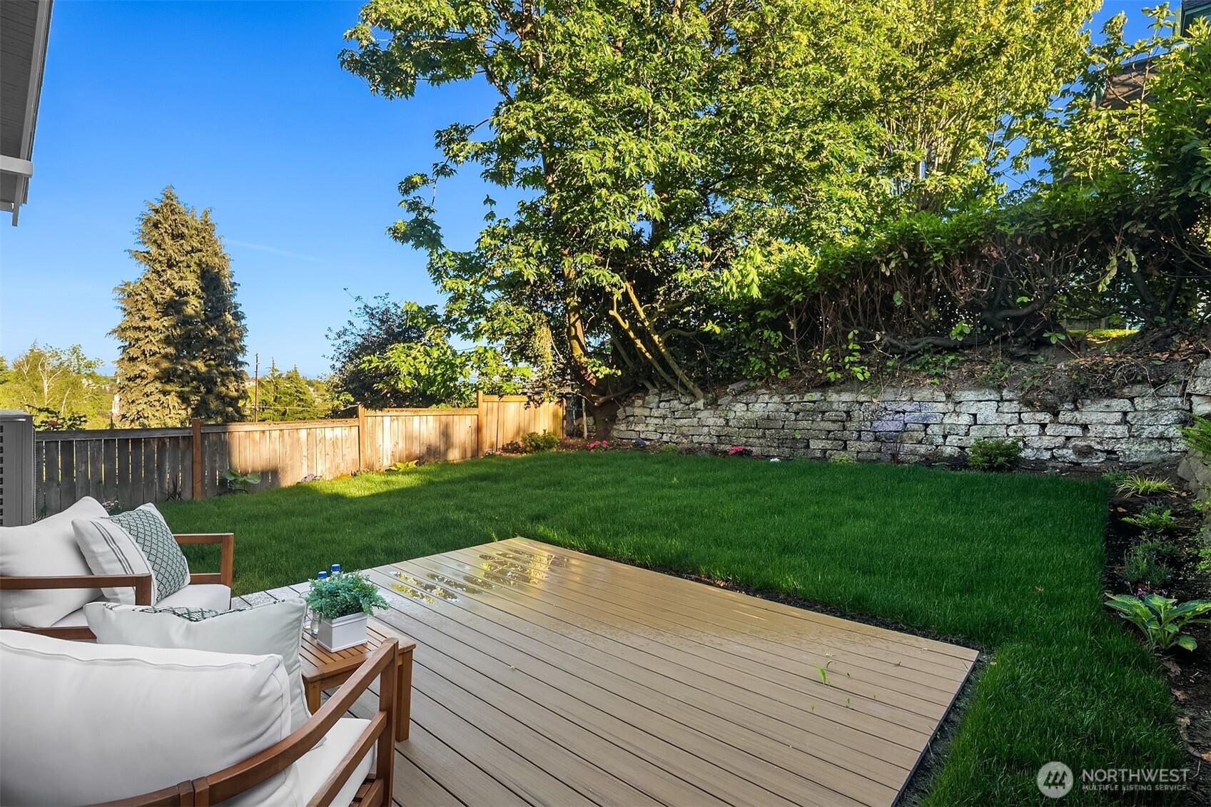 317 NE 58th Street , Seattle, WA 98105