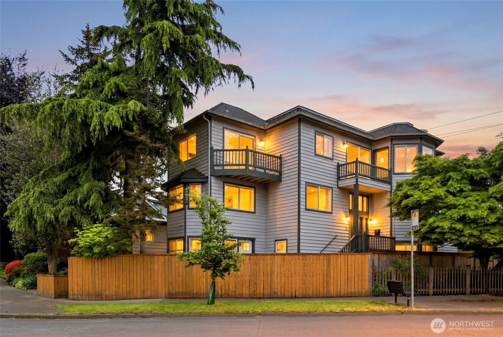 2107 N 63rd Street , Seattle, WA 98103