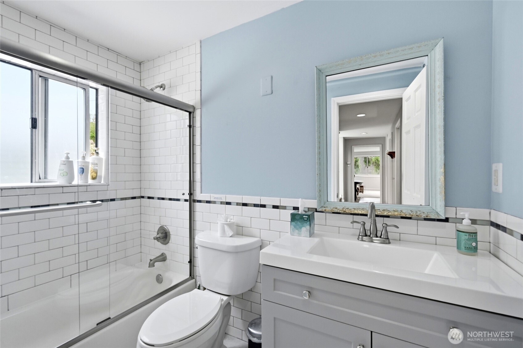 2107 N 63rd Street , Seattle, WA 98103