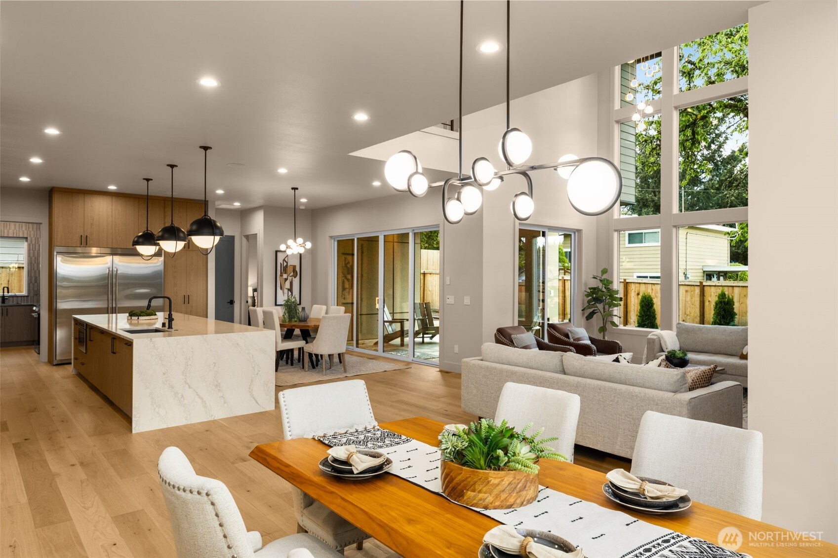 15625 SE 9th Street , Bellevue, WA 98008