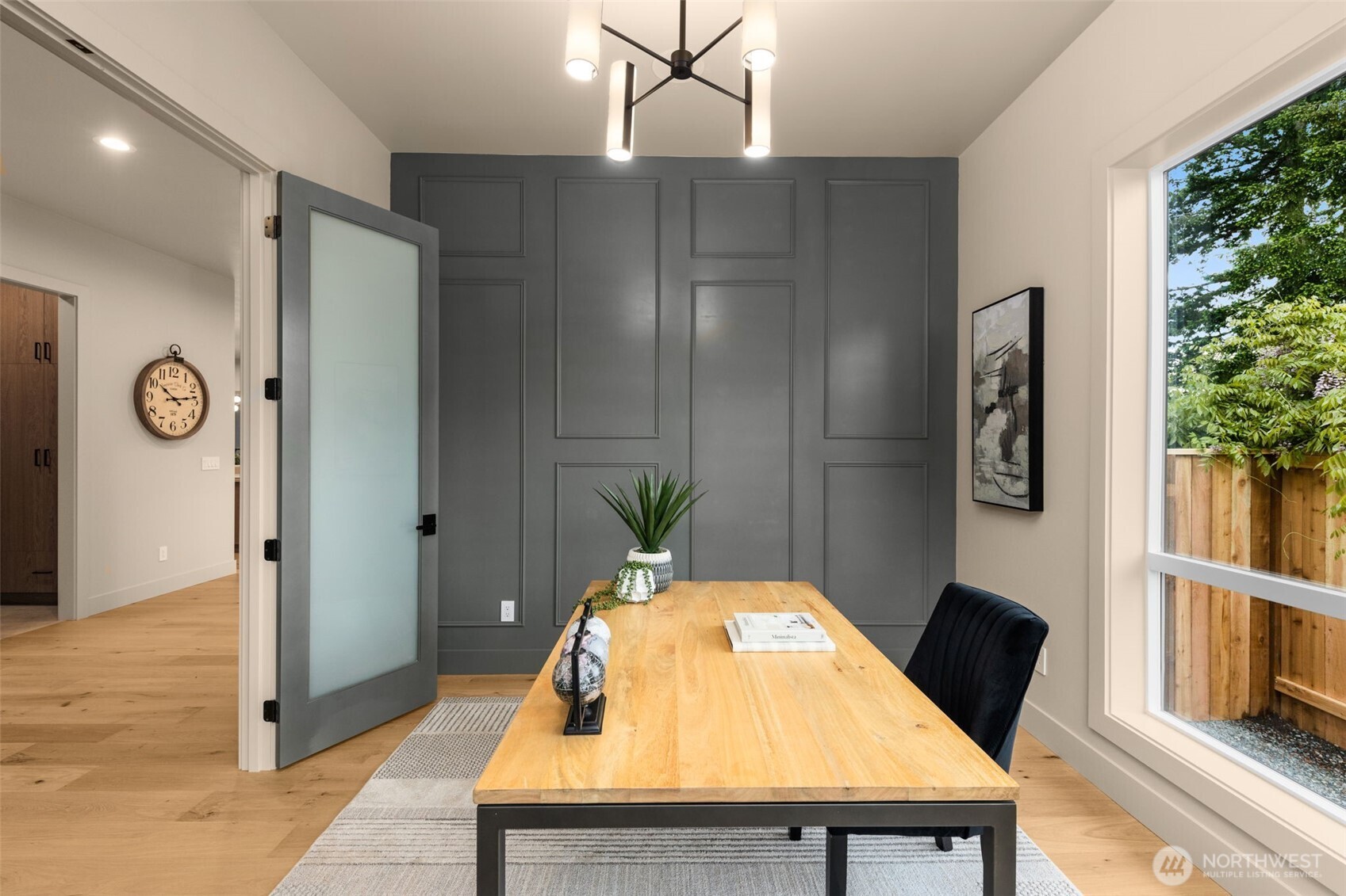 15625 SE 9th Street , Bellevue, WA 98008