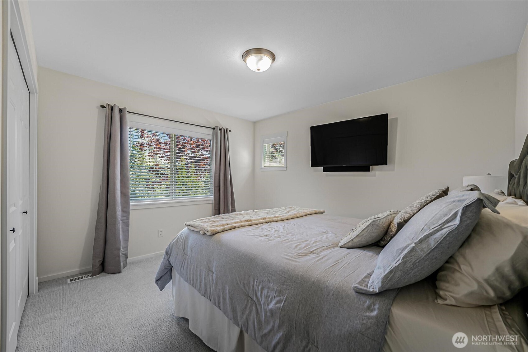 7124 Chanticleer Avenue SE, Snoqualmie, WA 98065