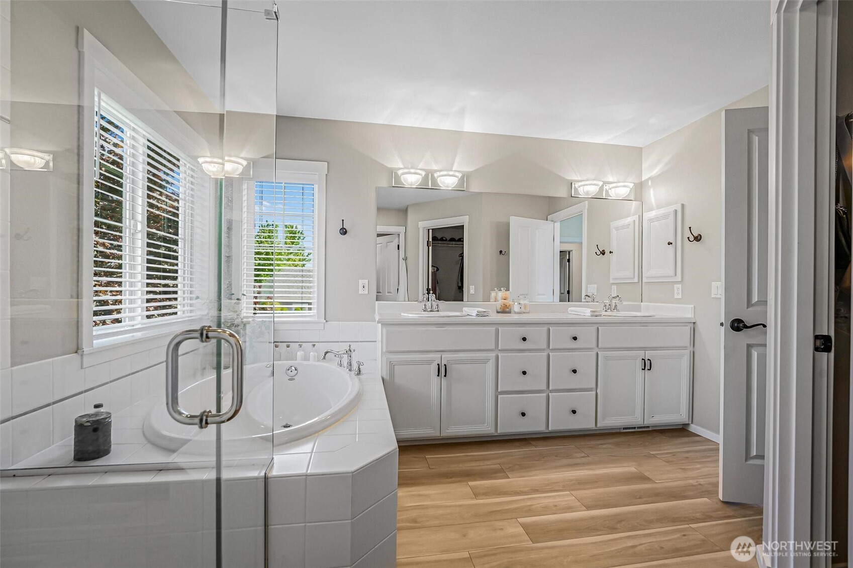 7124 Chanticleer Avenue SE, Snoqualmie, WA 98065