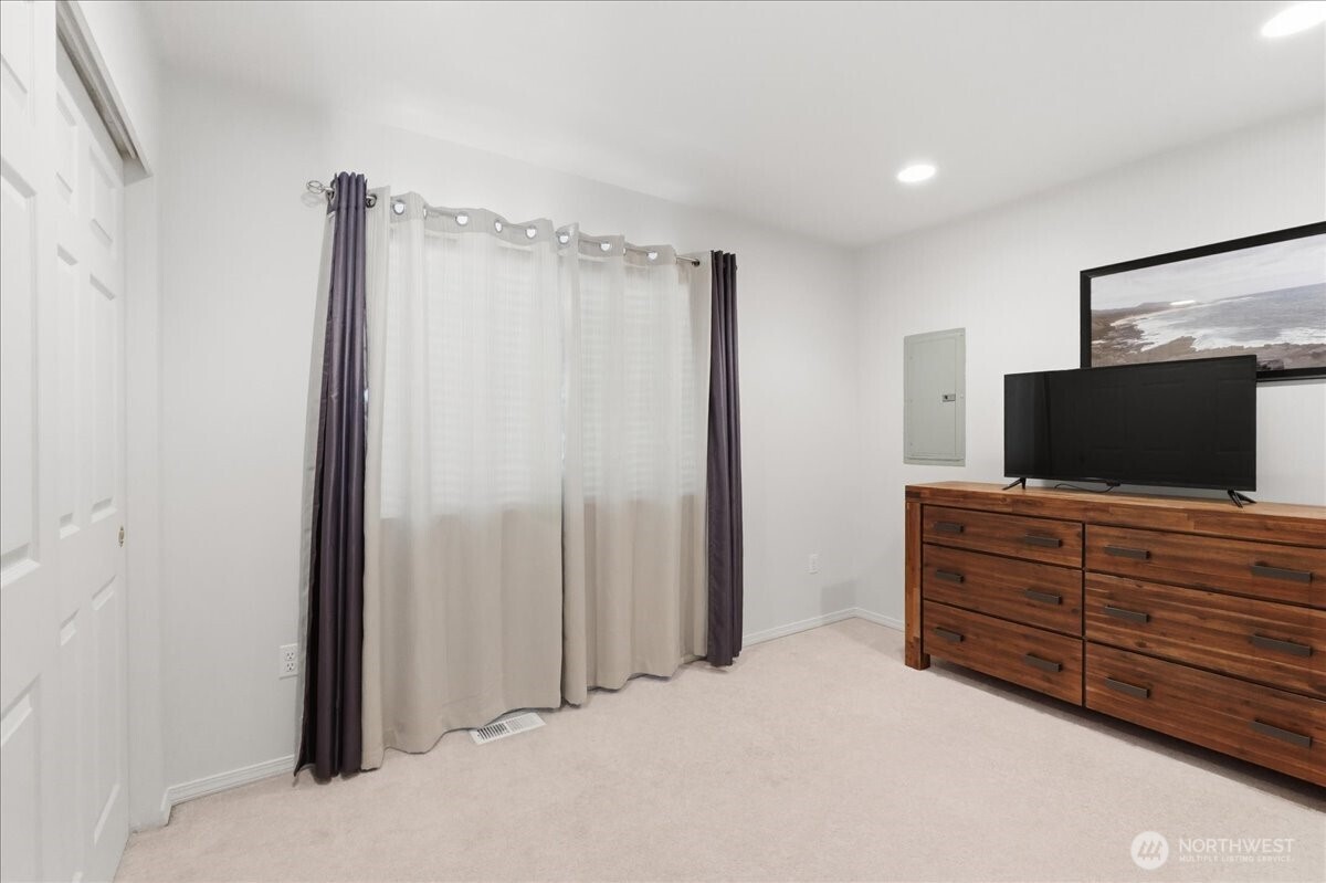 7205 E G Street , Tacoma, WA 98404