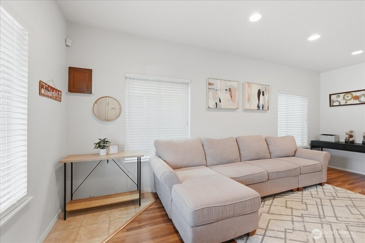 7205 E G Street , Tacoma, WA 98404