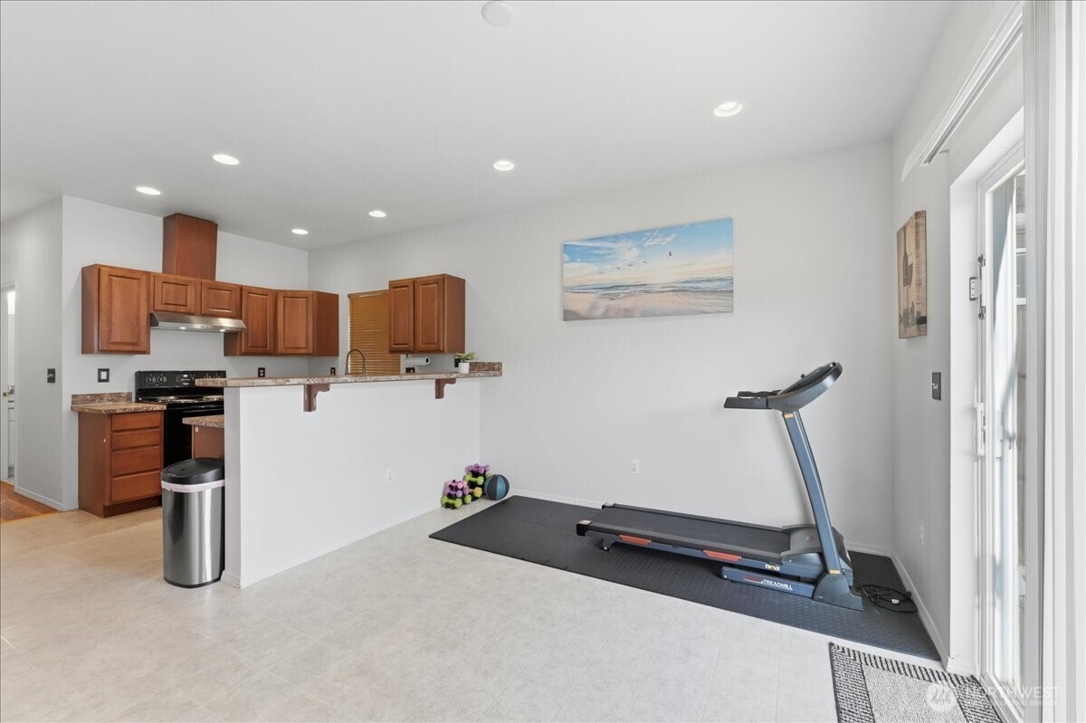7205 E G Street , Tacoma, WA 98404
