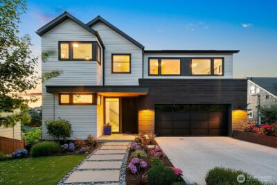 728 W Etruria Street , Seattle, WA 98119