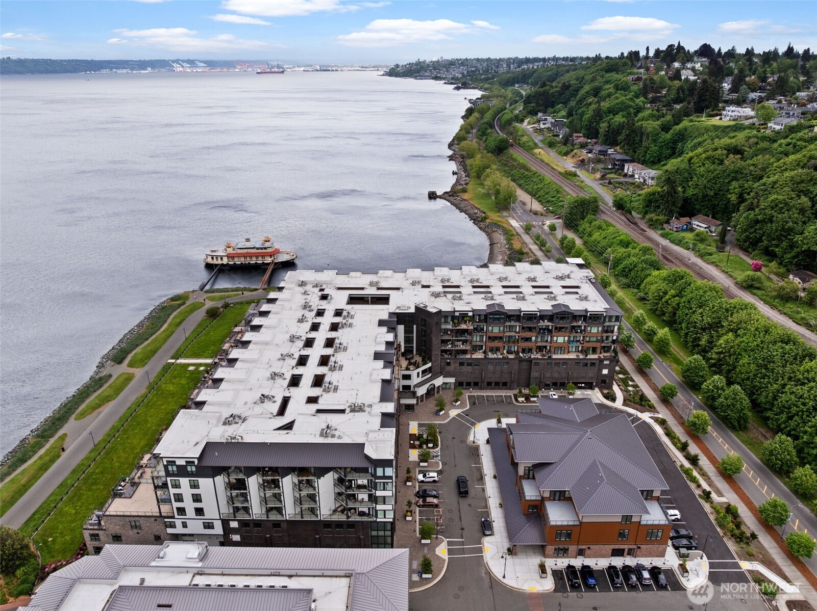4907 Main Street #824, Tacoma, WA 98407-3265