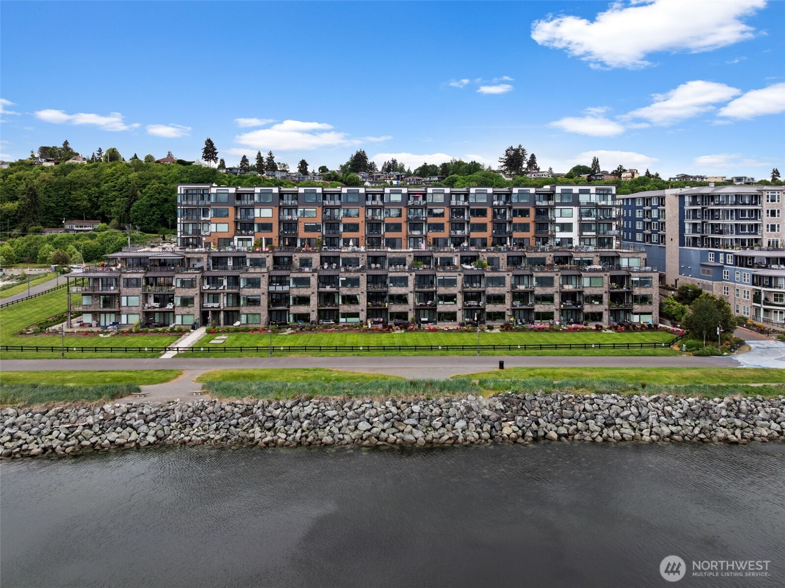 4907 Main Street #824, Tacoma, WA 98407-3265