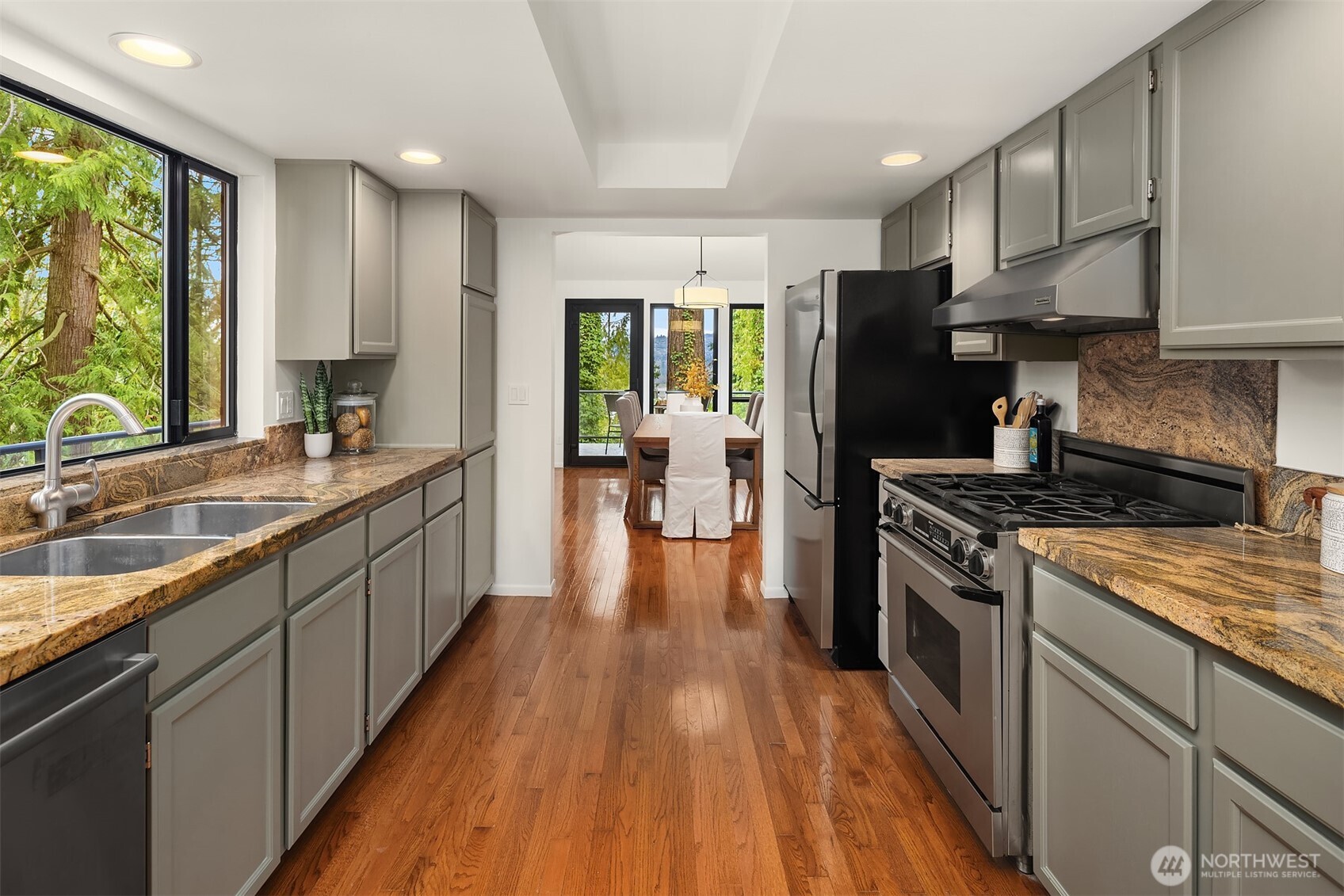 4429 E Mercer Way , Mercer Island, WA 98040