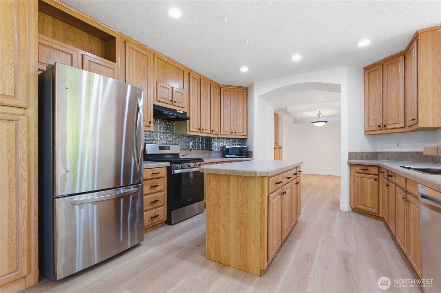 3939 Black Lake Boulevard SW, Tumwater, WA 98512