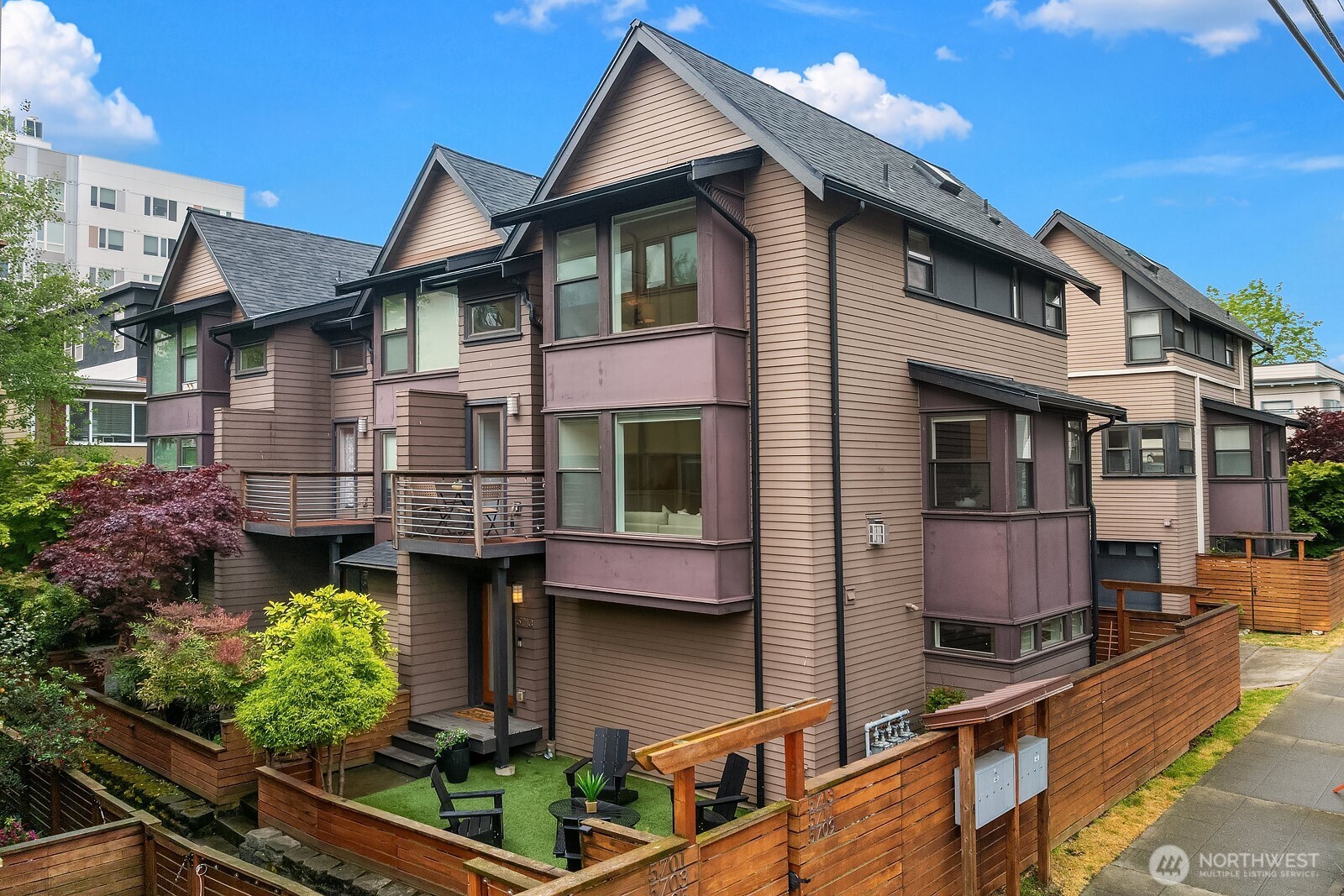 5713 20th Avenue NW, Seattle, WA 98107