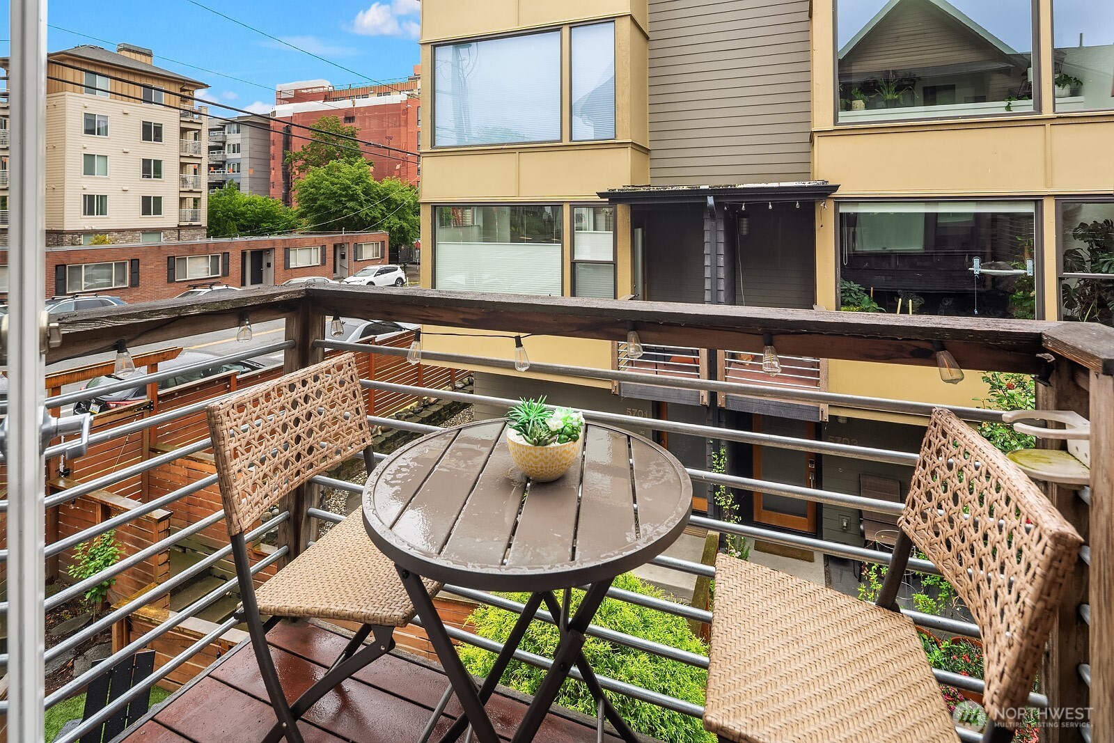 5713 20th Avenue NW, Seattle, WA 98107
