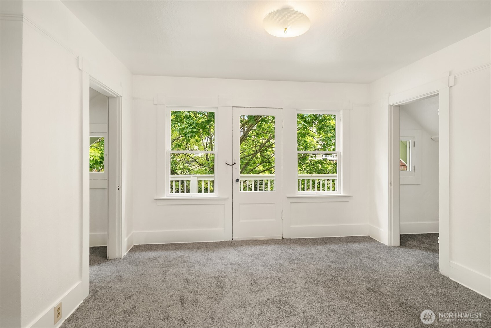 2031 Eastlake Avenue E, Seattle, WA 98102