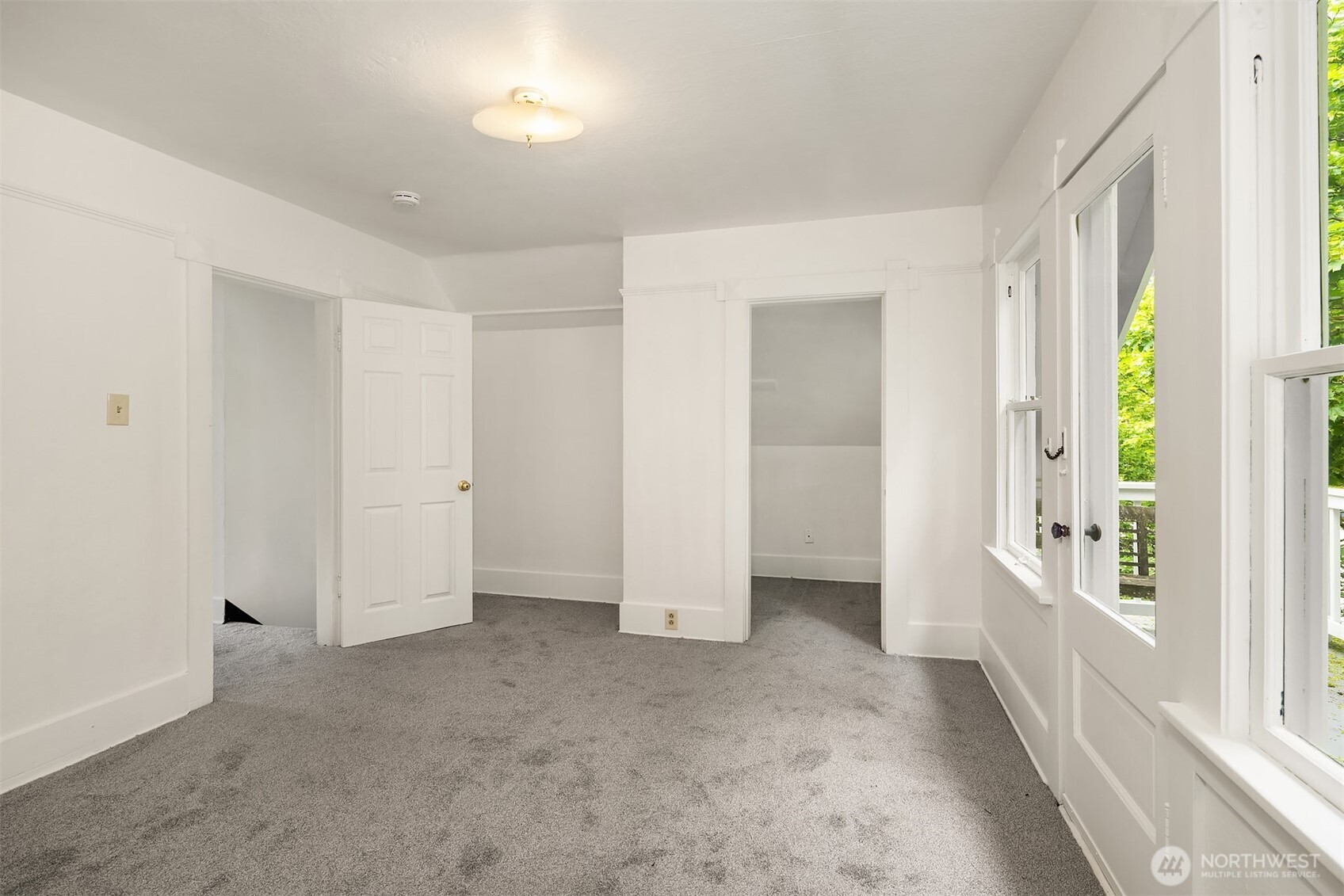 2031 Eastlake Avenue E, Seattle, WA 98102