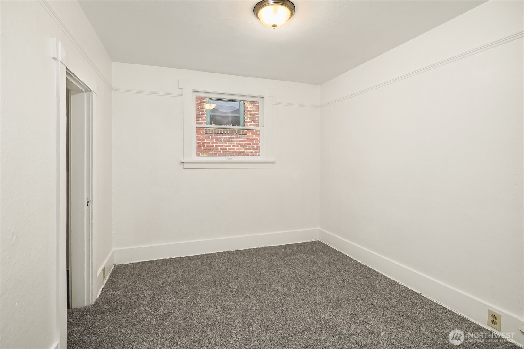 2031 Eastlake Avenue E, Seattle, WA 98102