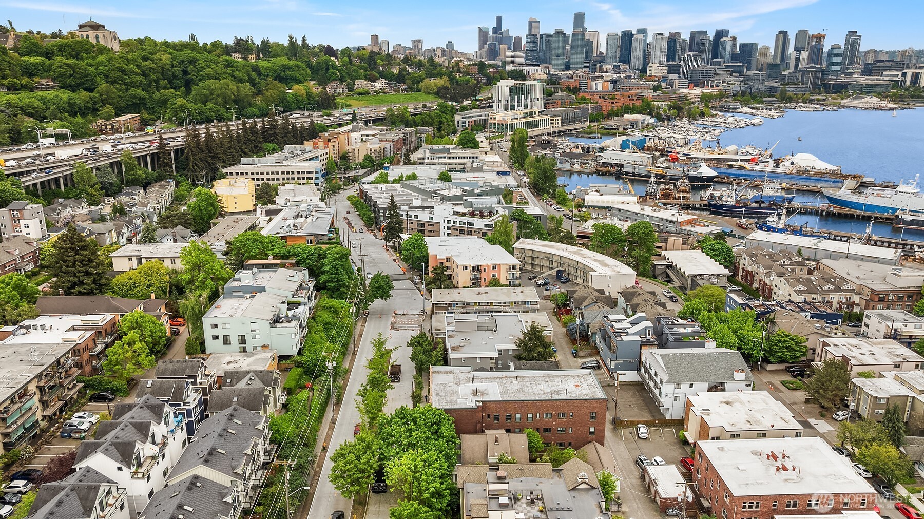 2031 Eastlake Avenue E, Seattle, WA 98102