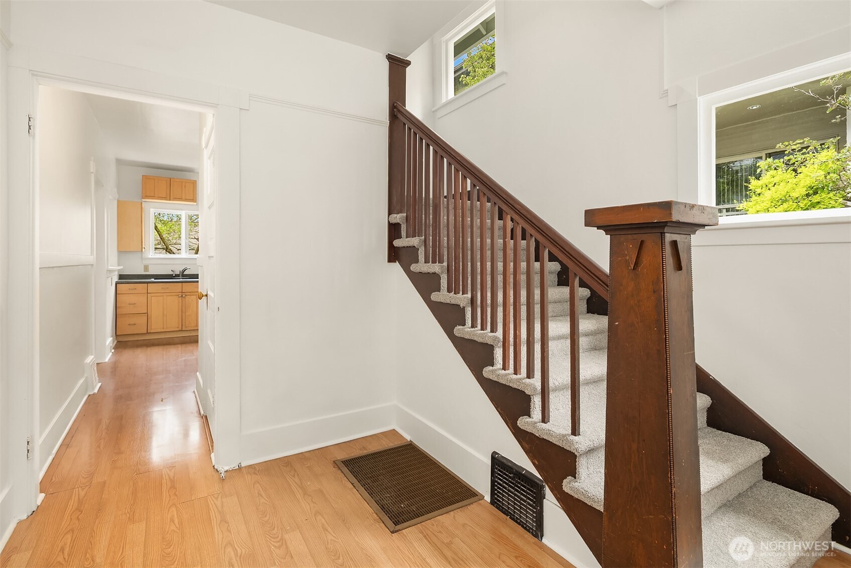 2031 Eastlake Avenue E, Seattle, WA 98102