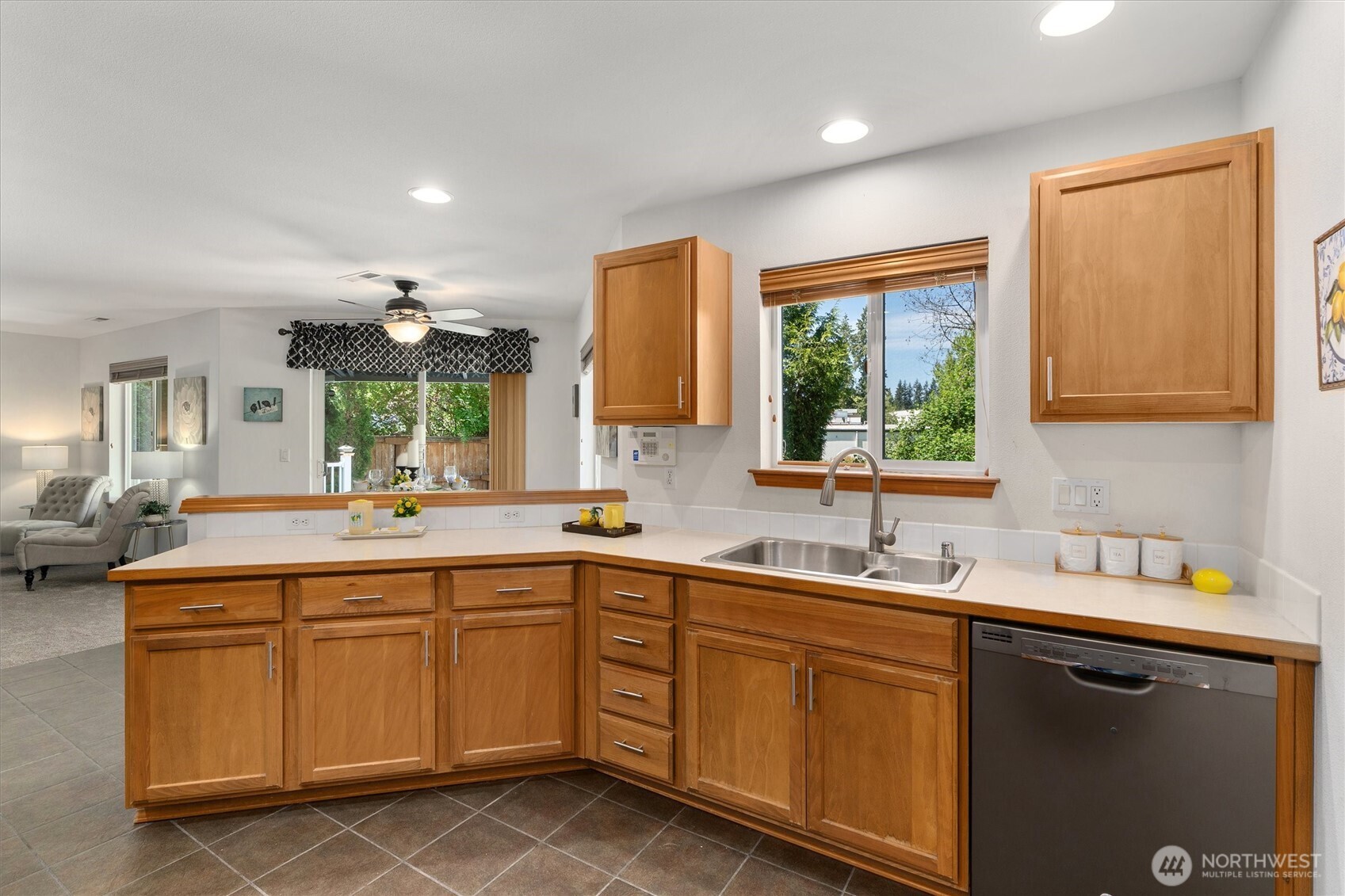 16606 SE 260th Street , Covington, WA 98042