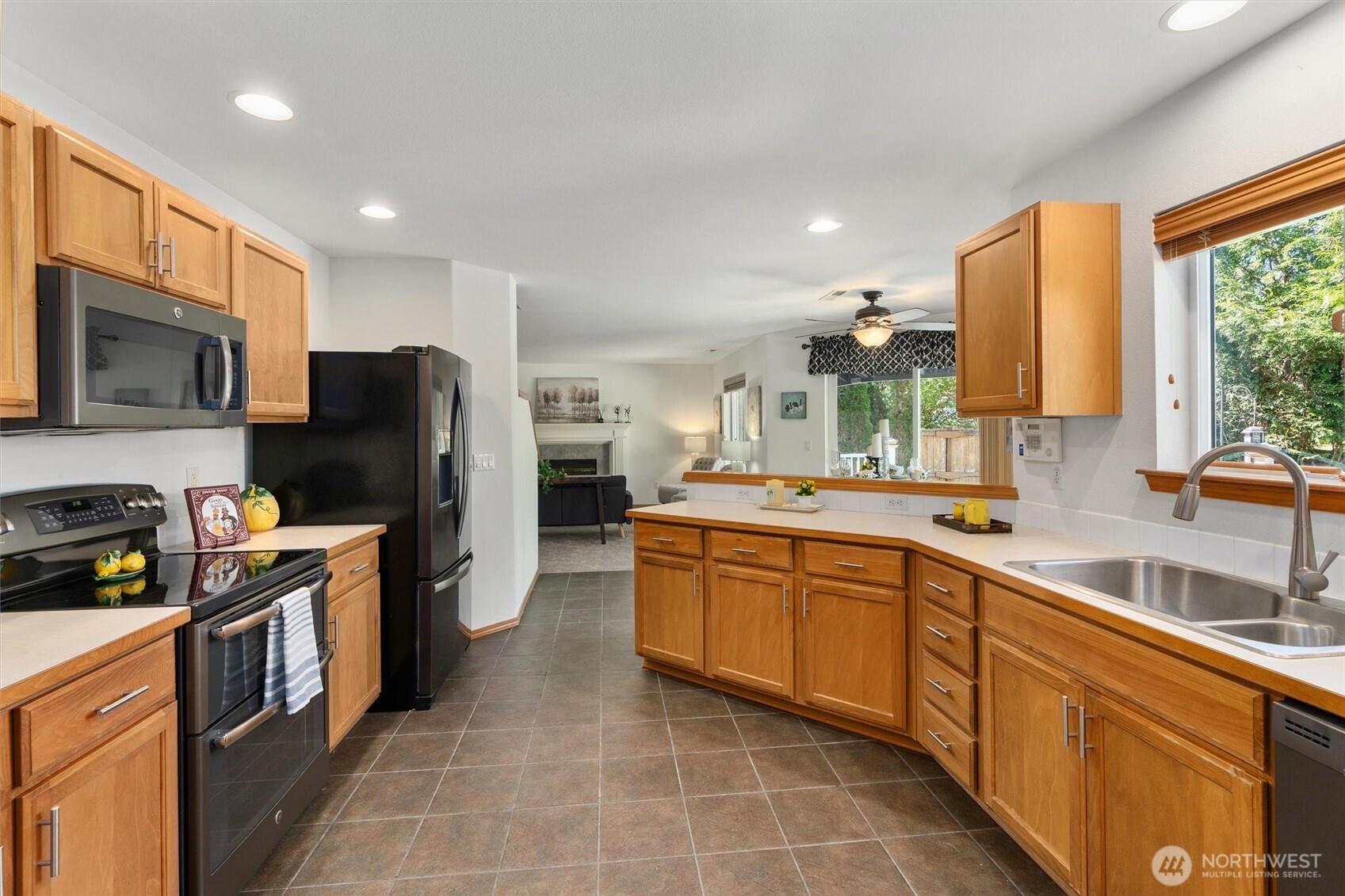 16606 SE 260th Street , Covington, WA 98042
