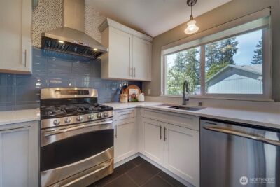 6703 Cortez Place NW, Bremerton, WA 98311 - Photo 11