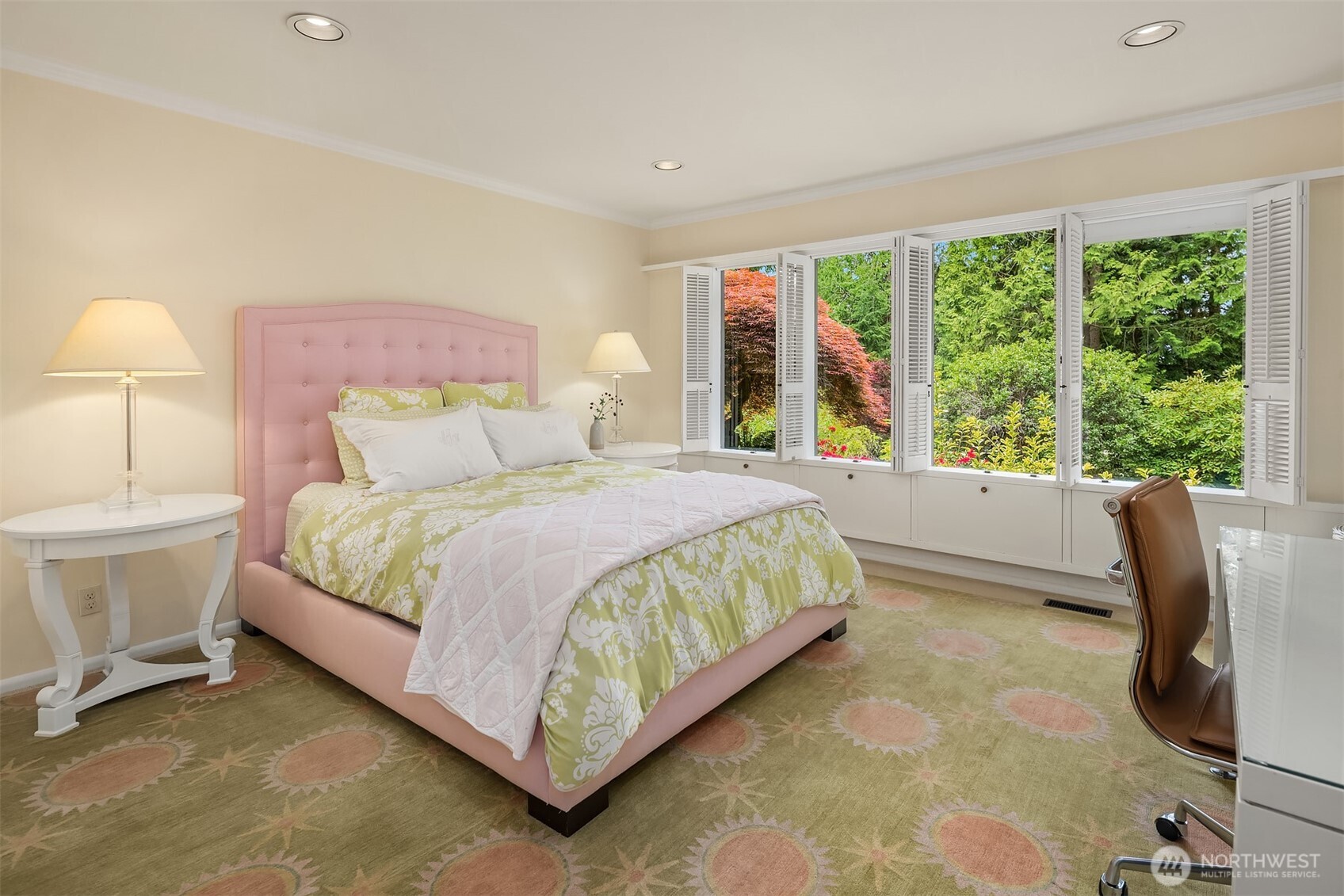 114 NW Highland Drive , Shoreline, WA 98177