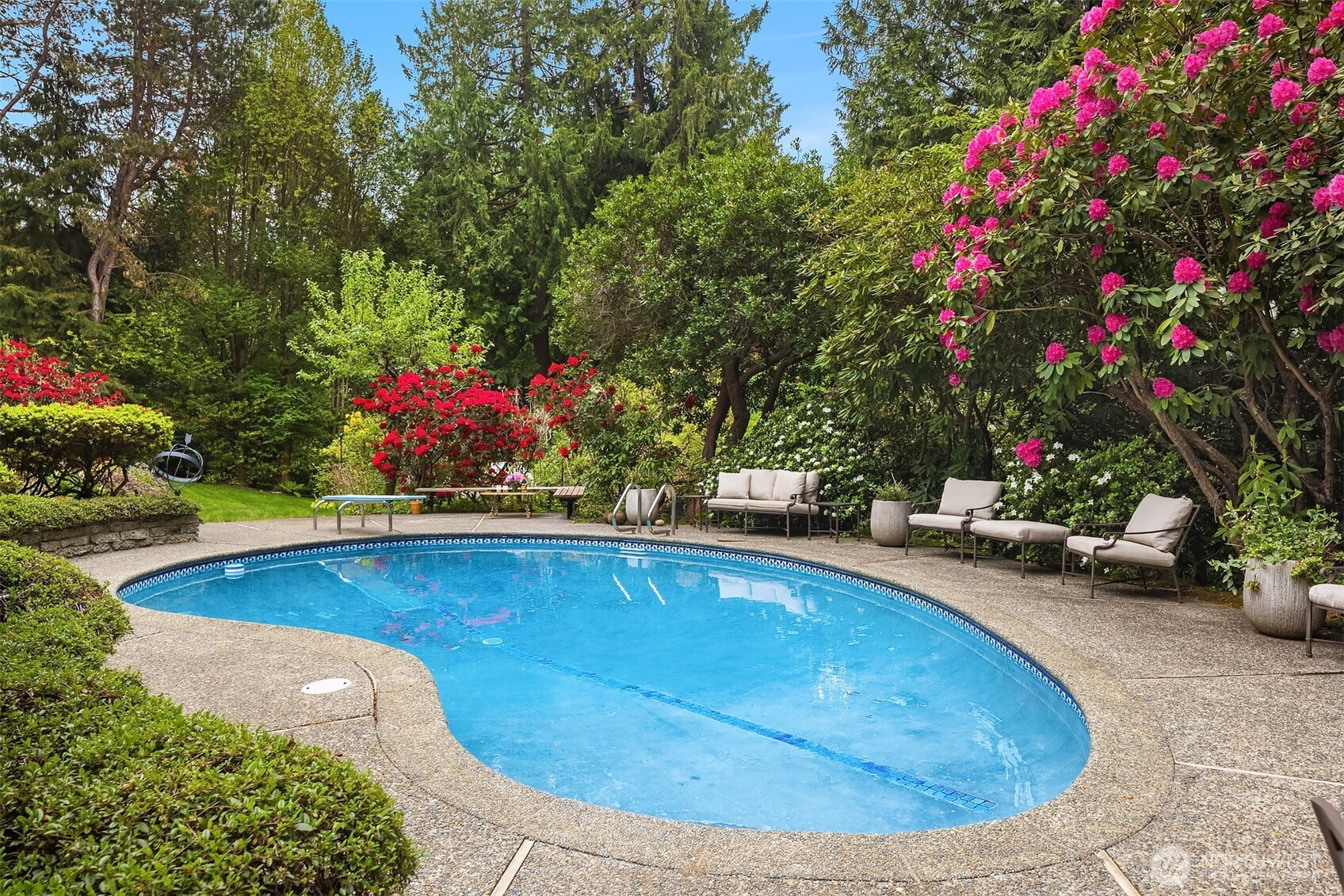 114 NW Highland Drive , Shoreline, WA 98177