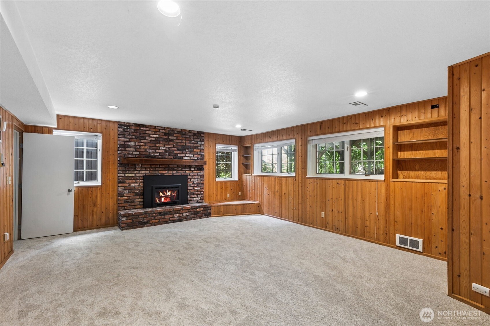 16530 76th Avenue W, Edmonds, WA 98026