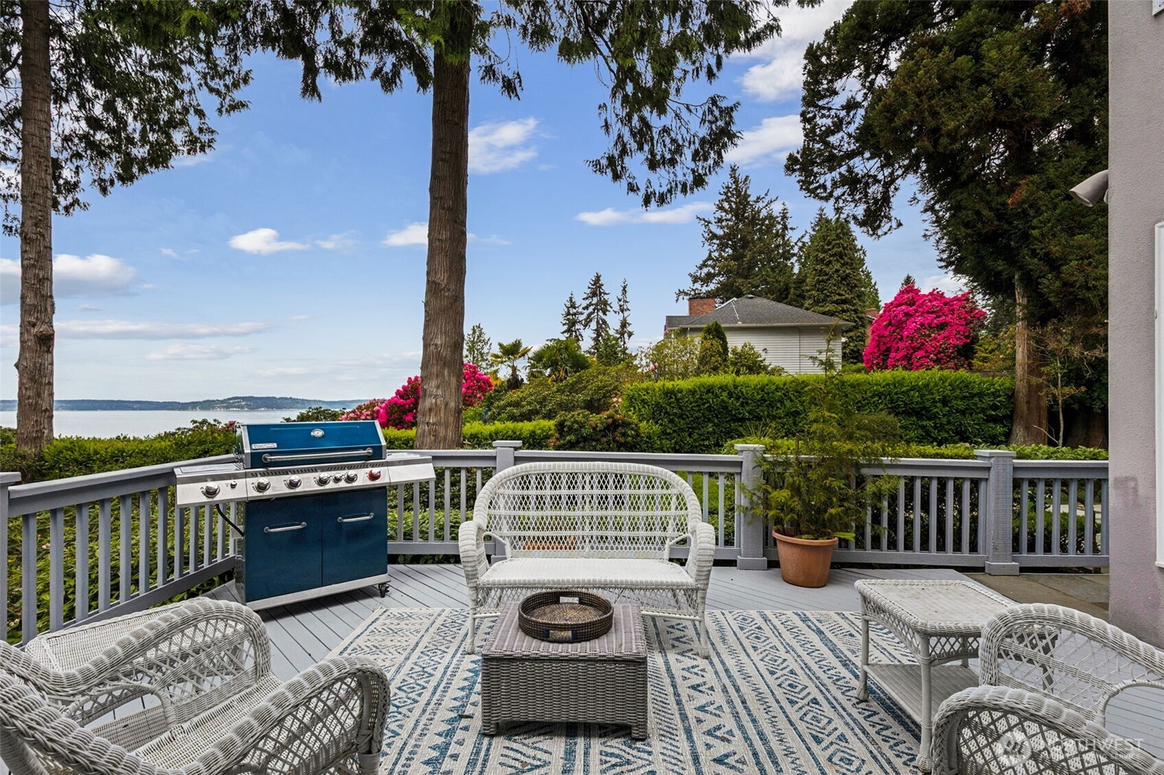 16530 76th Avenue W, Edmonds, WA 98026