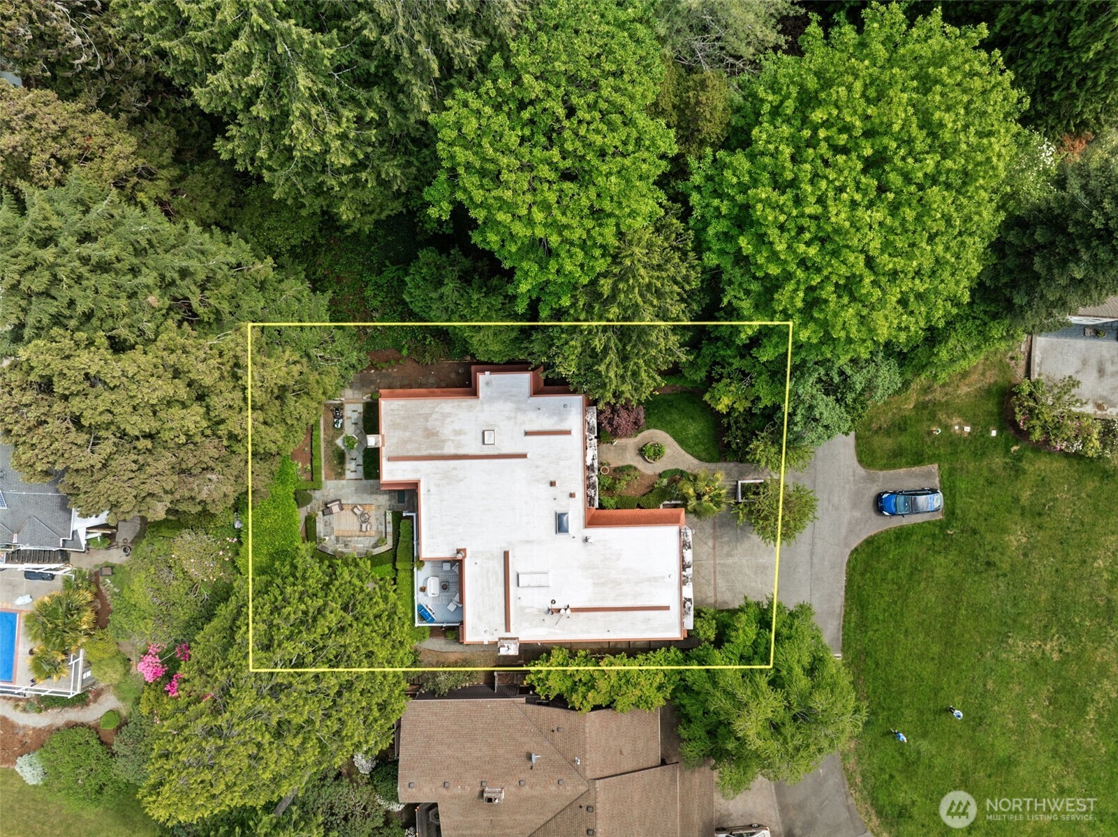 16530 76th Avenue W, Edmonds, WA 98026