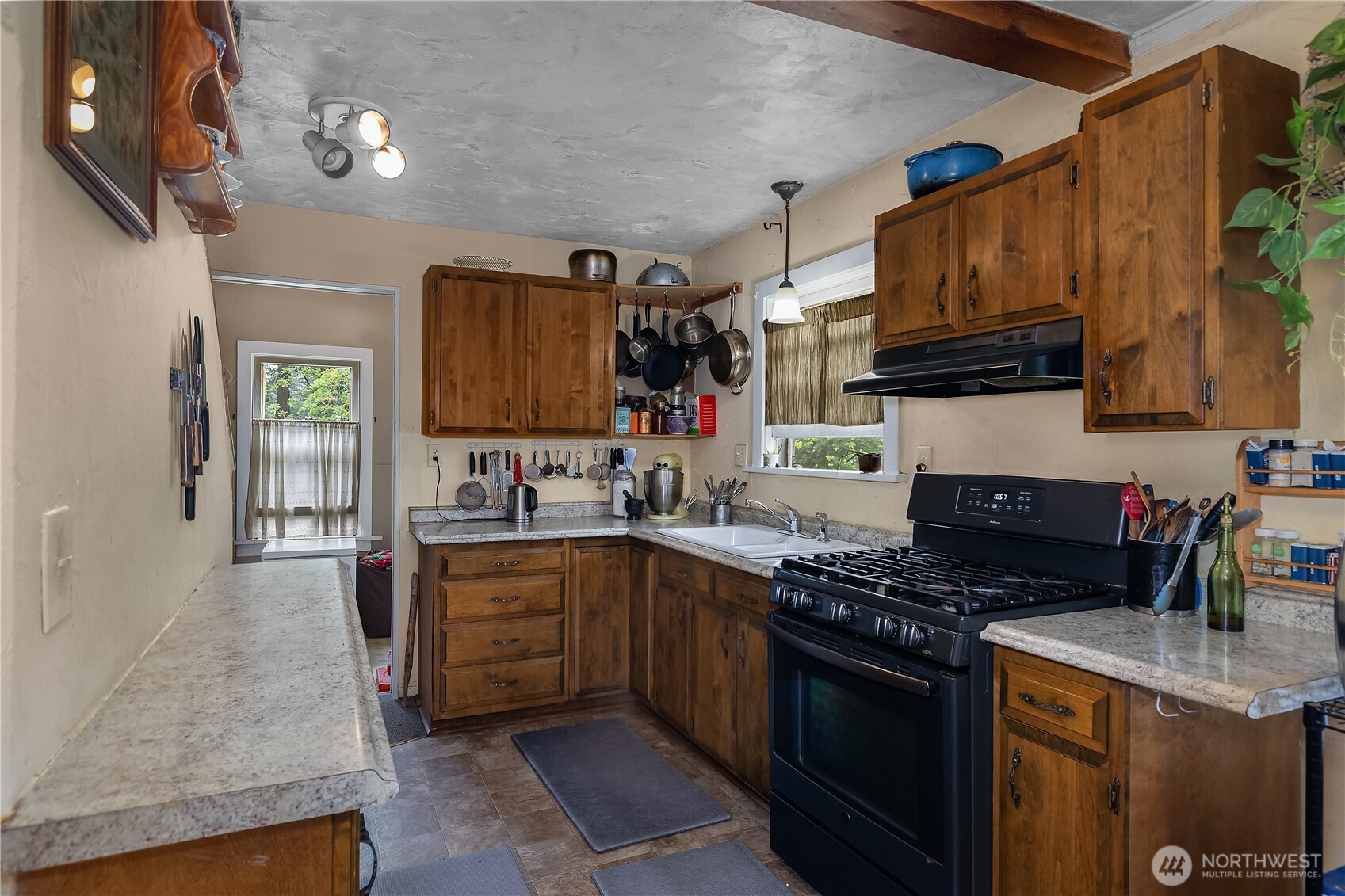 1233 W Birch Street , Shelton, WA 98584