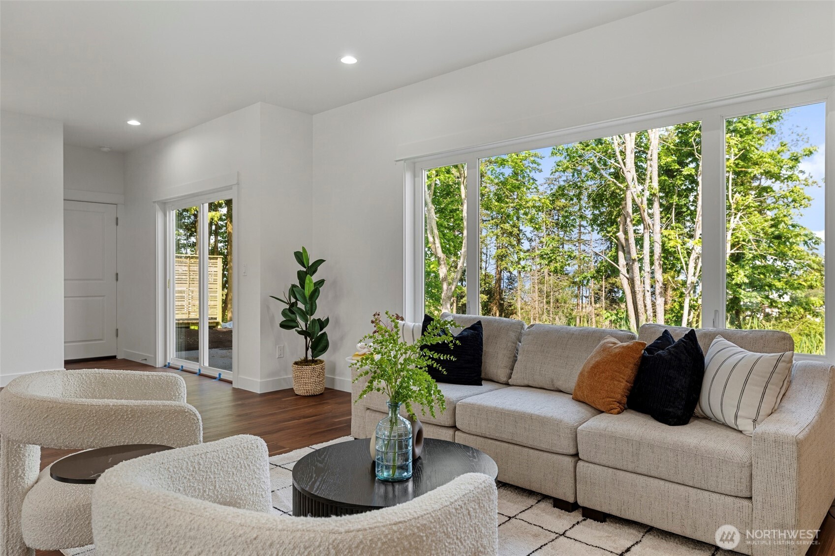4982 Highland Drive , Blaine, WA 98230