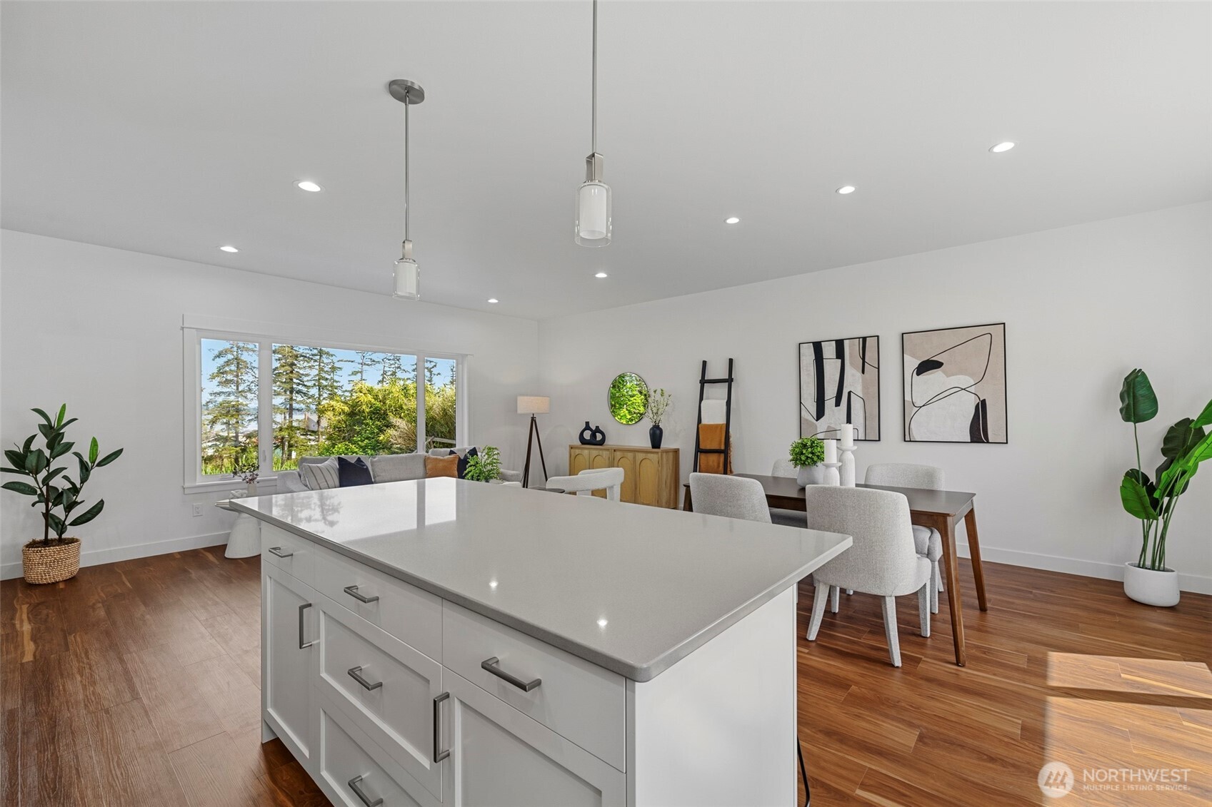 4982 Highland Drive , Blaine, WA 98230