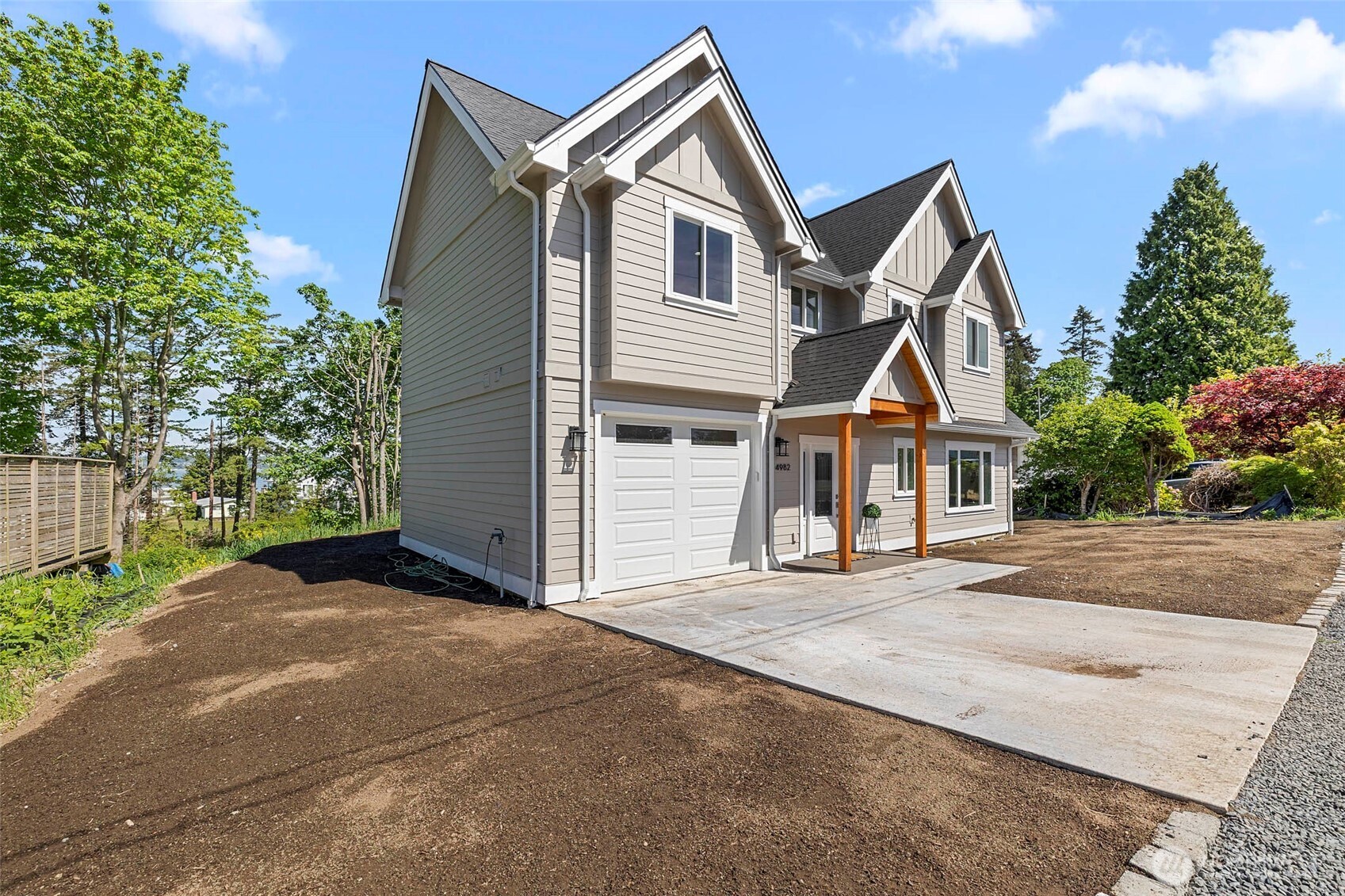 4982 Highland Drive , Blaine, WA 98230