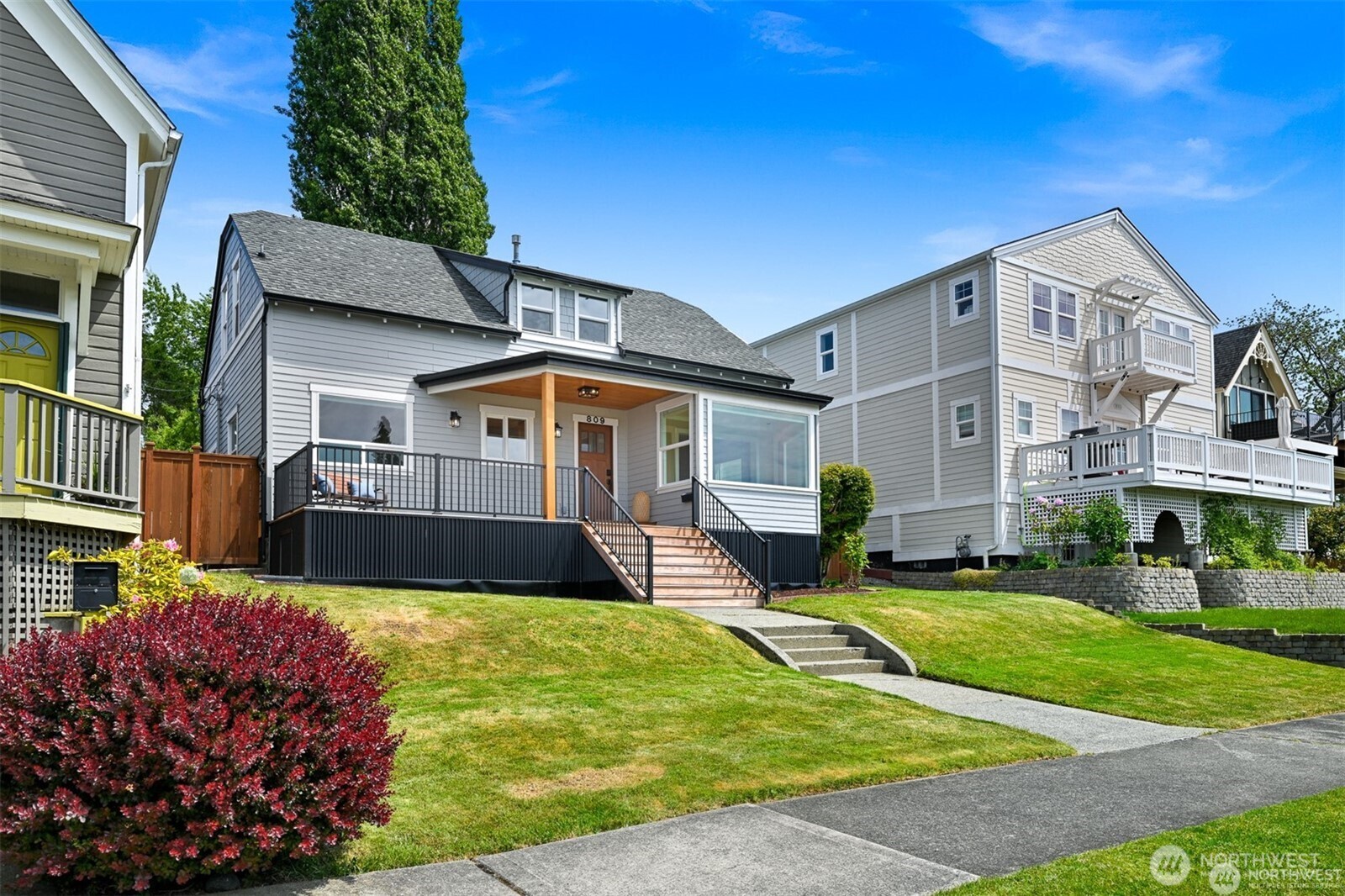 809 12th Street , Bellingham, WA 98225