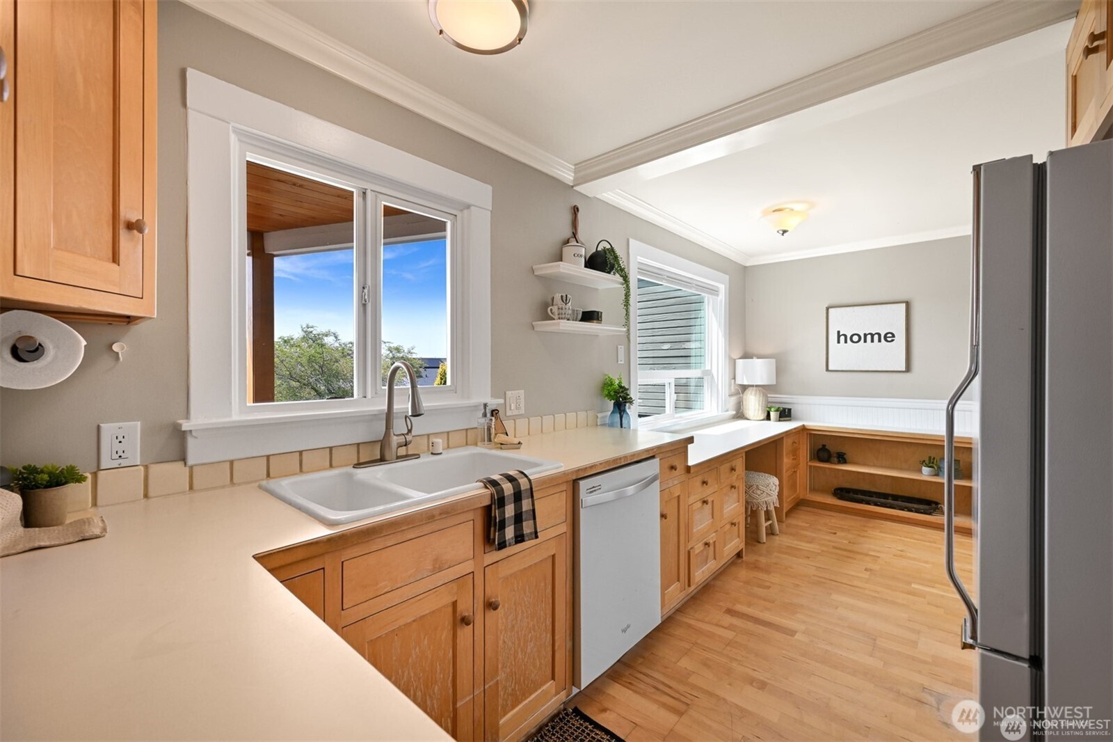 809 12th Street , Bellingham, WA 98225