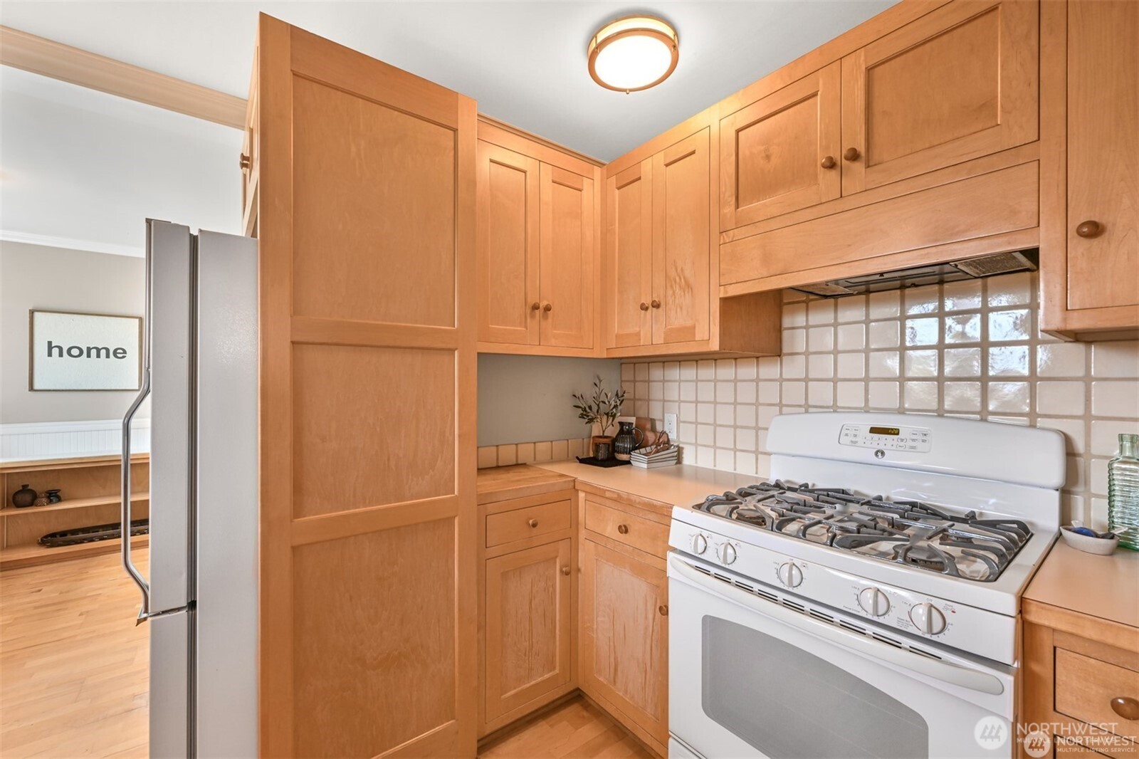 809 12th Street , Bellingham, WA 98225