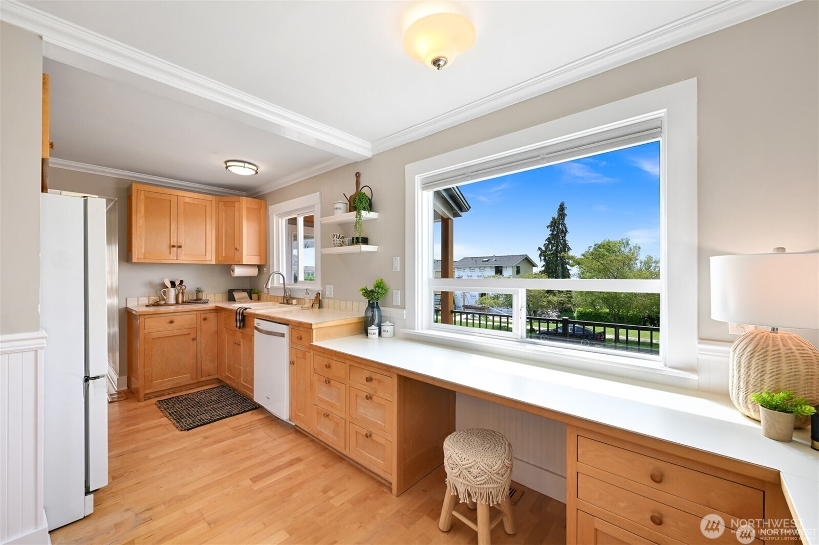 809 12th Street , Bellingham, WA 98225