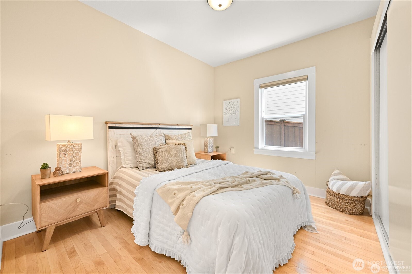 809 12th Street , Bellingham, WA 98225
