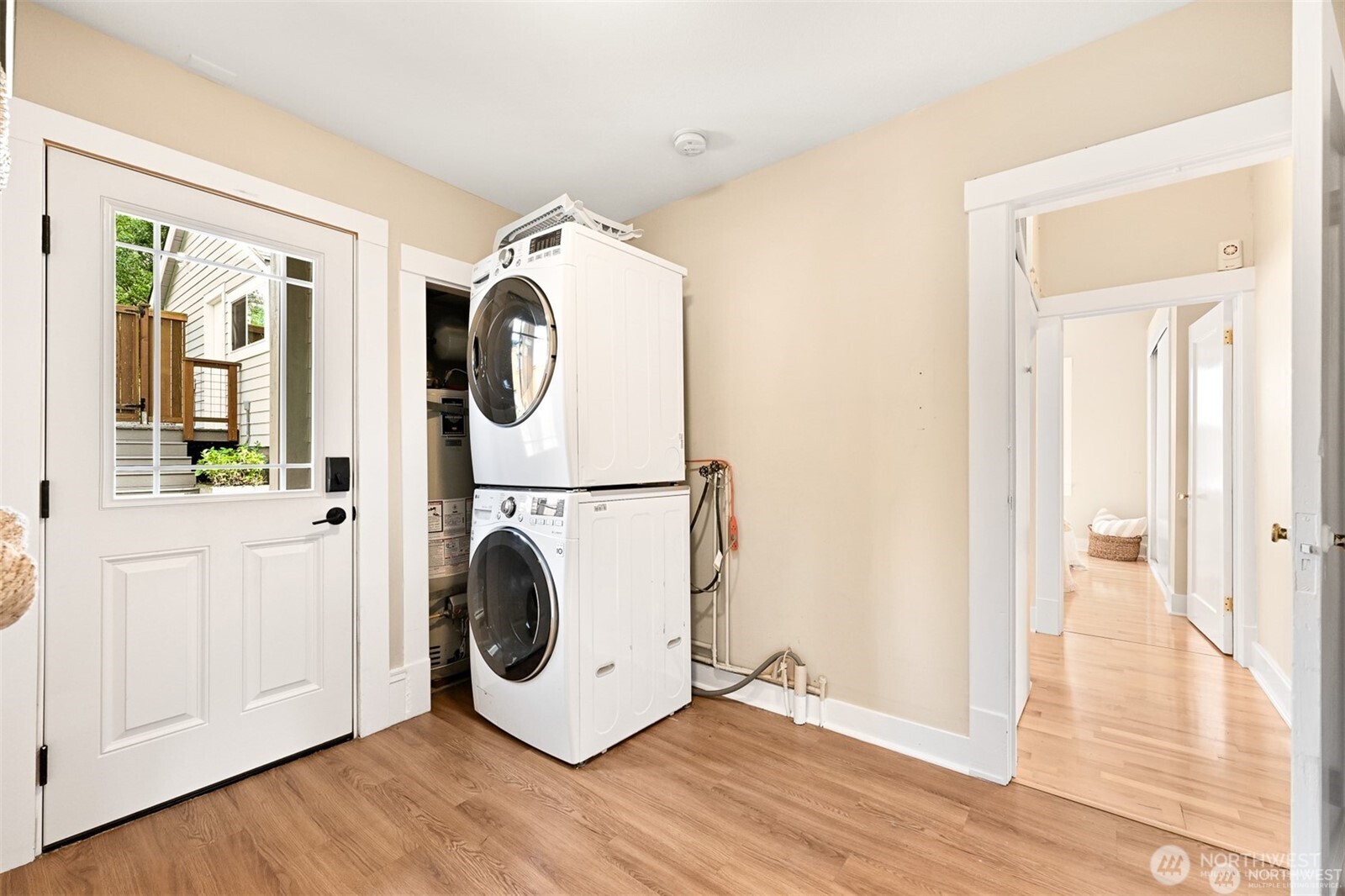 809 12th Street , Bellingham, WA 98225