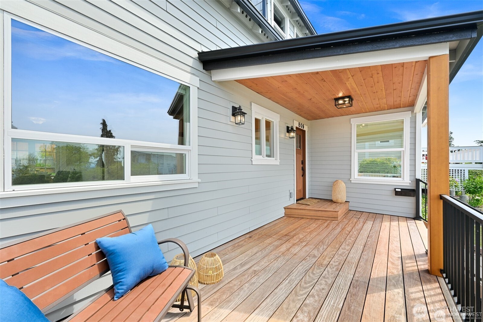 809 12th Street , Bellingham, WA 98225
