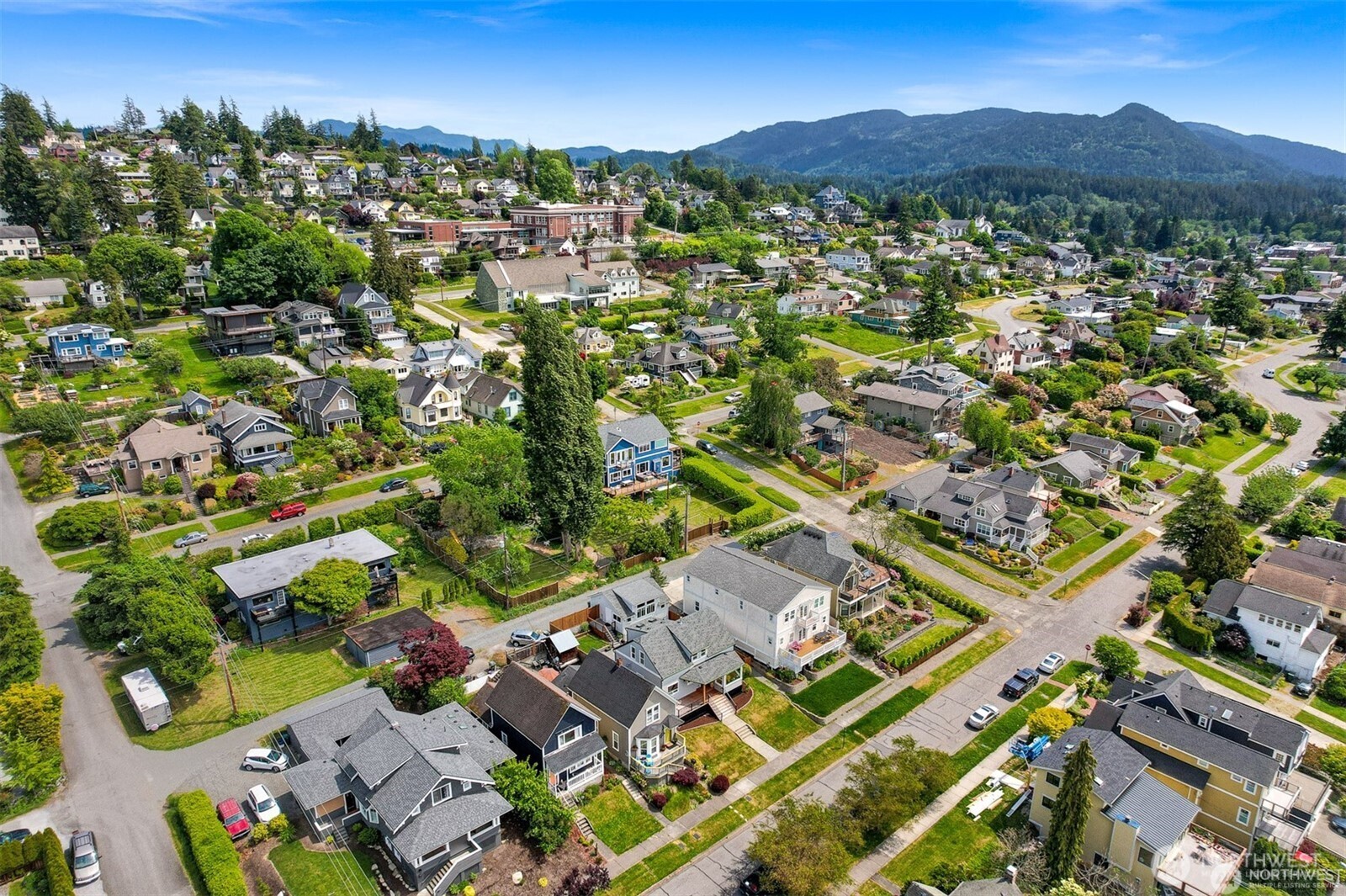 809 12th Street , Bellingham, WA 98225